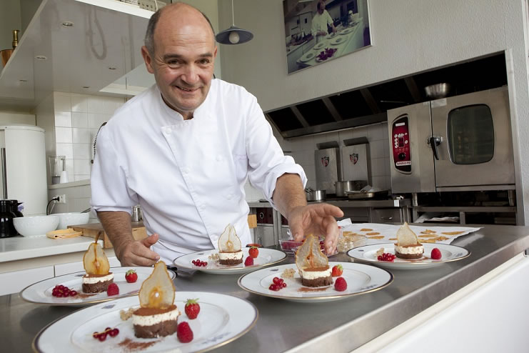 Chef Frédéric Prouvoyeur en action